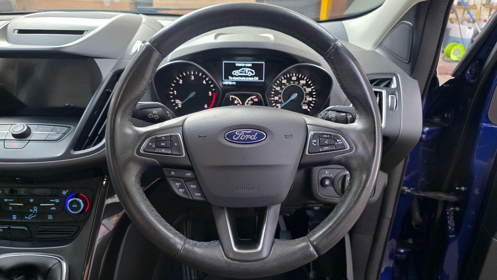 2017 Ford Kuga - Thumbnail 10