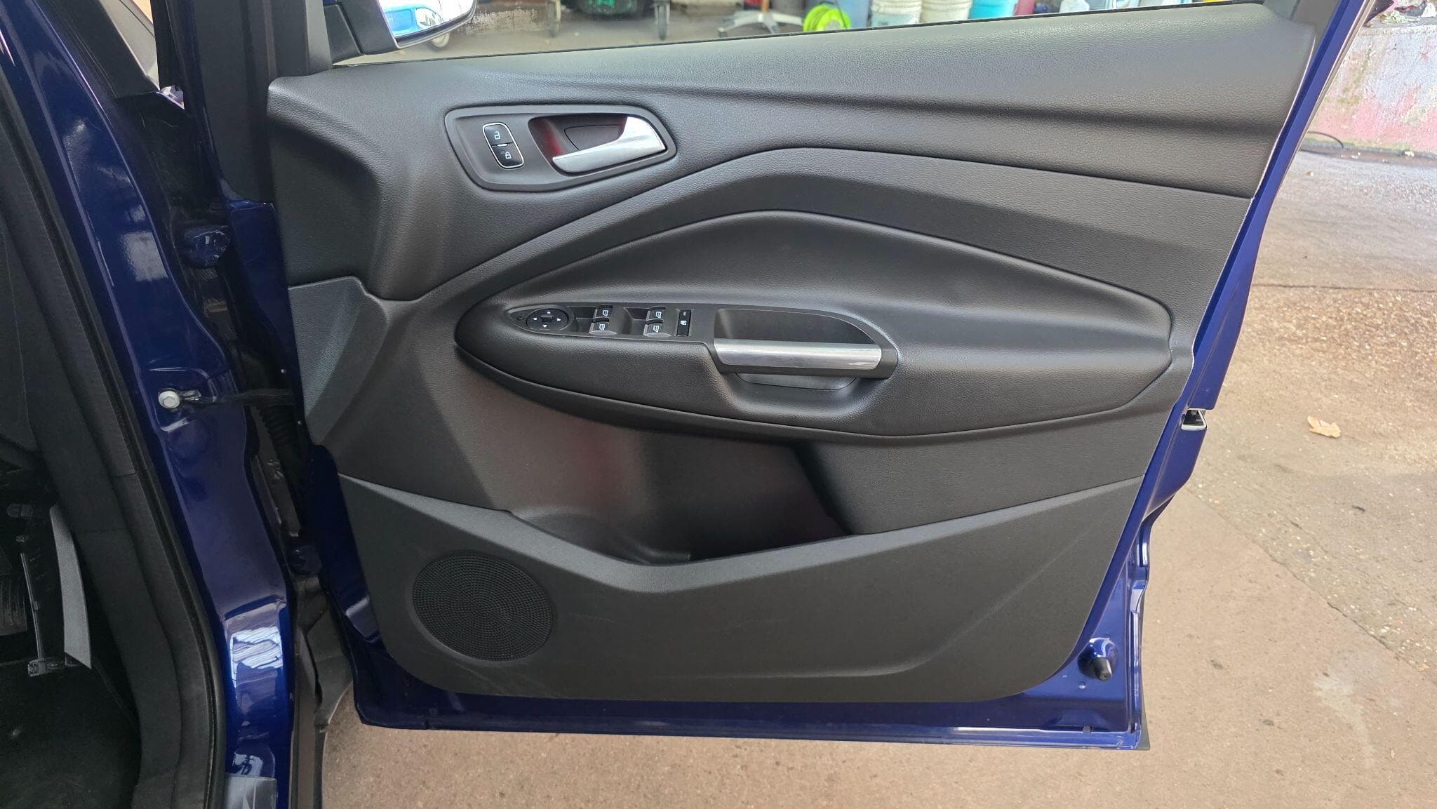 2017 Ford Kuga - Thumbnail 12