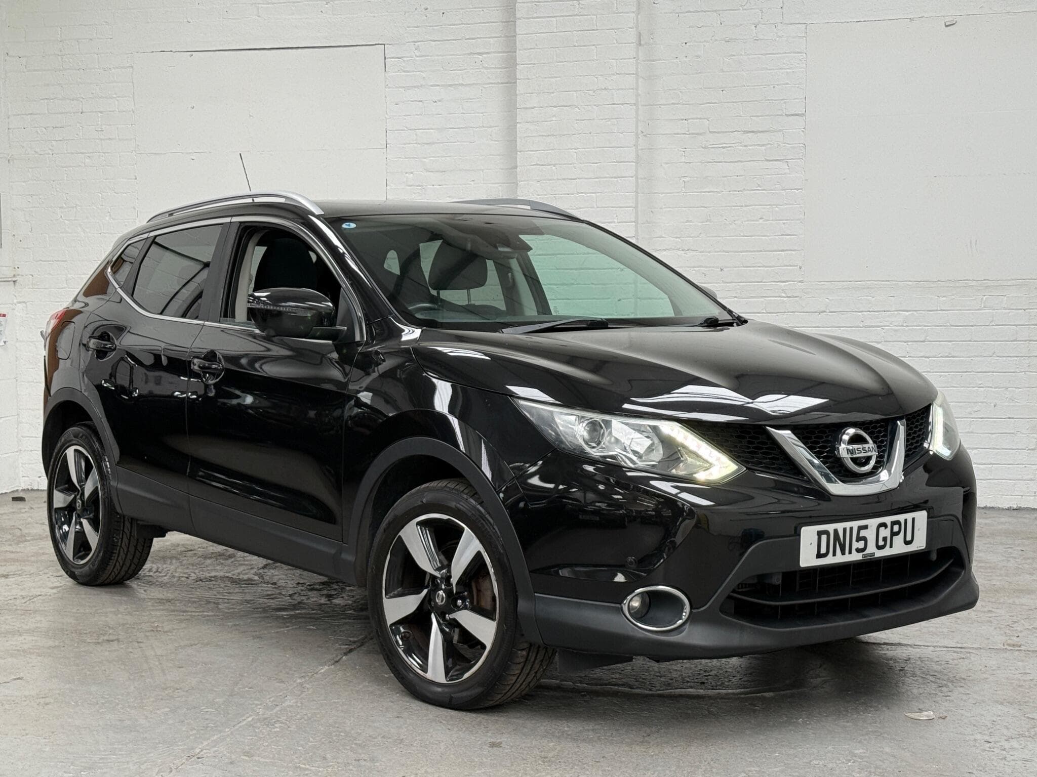 2015 Nissan Qashqai - Image 1
