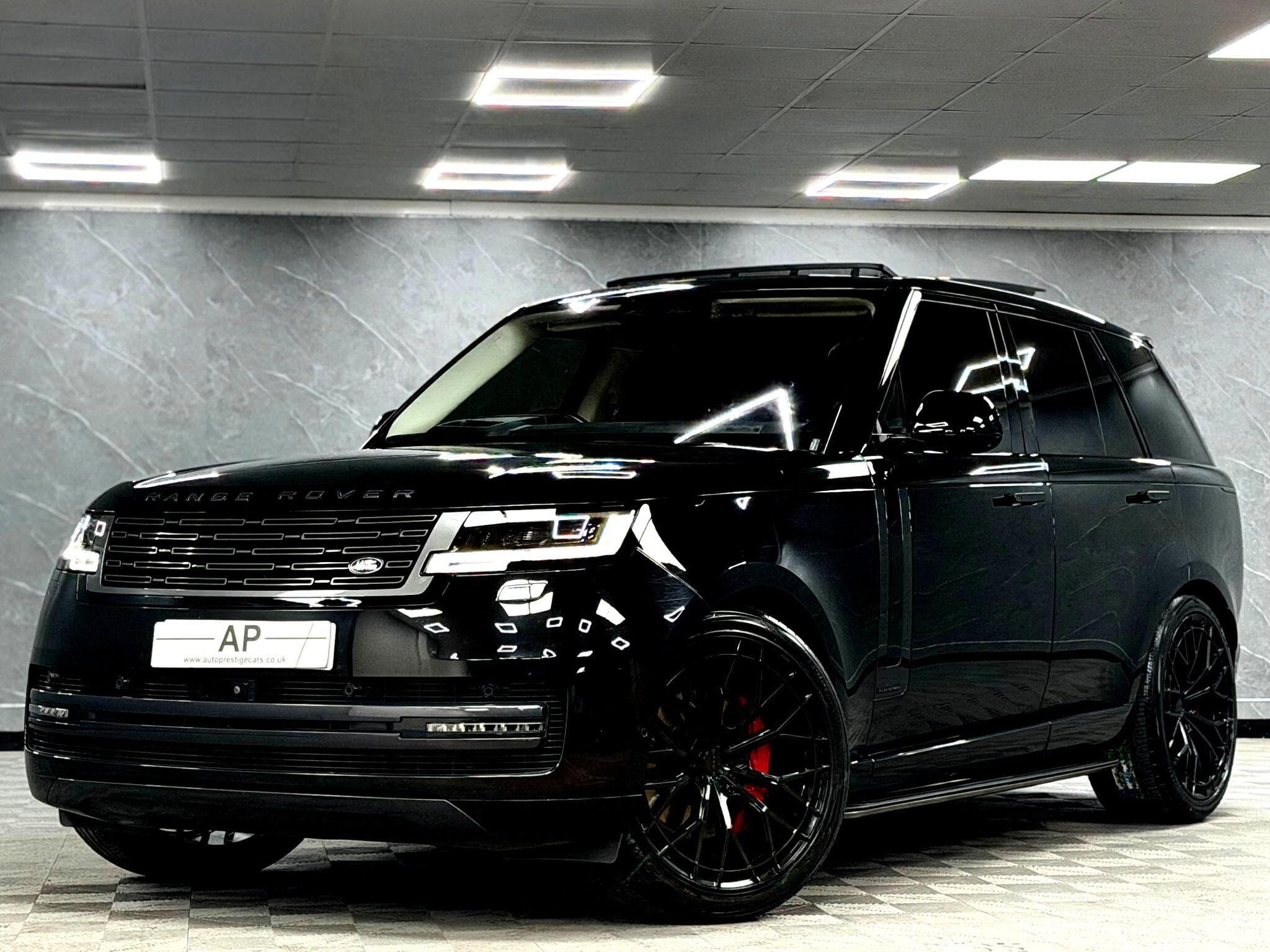 2022 Land Rover Range Rover - Image 3