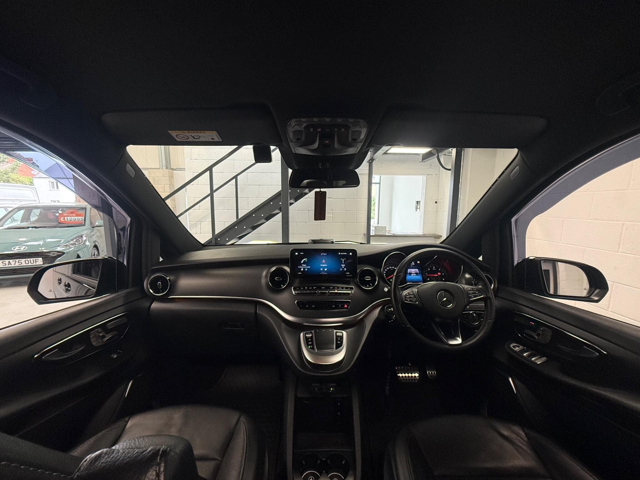 2023 Mercedes-Benz V Class - Thumbnail 27
