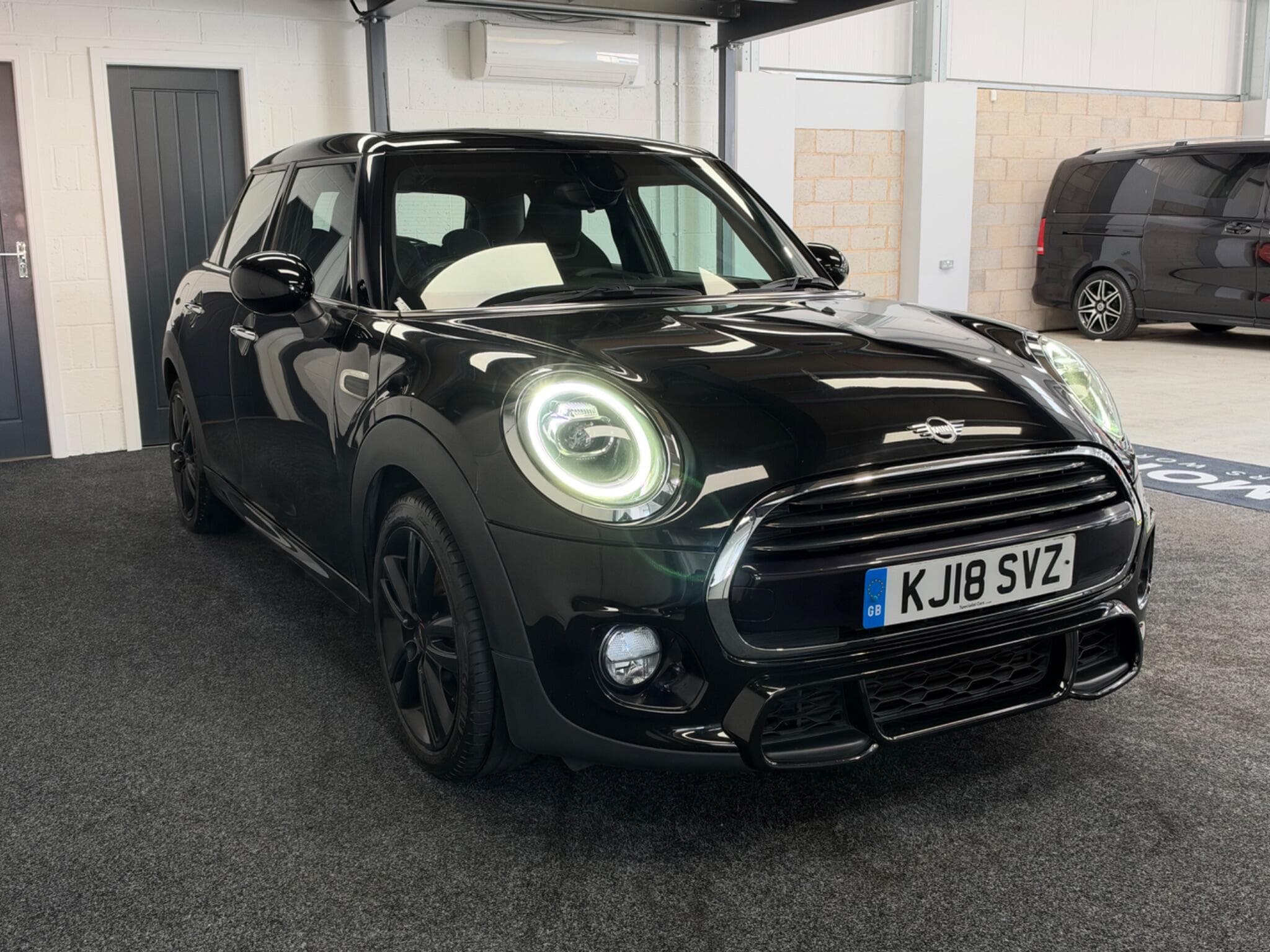 2018 MINI Hatch - Image 2