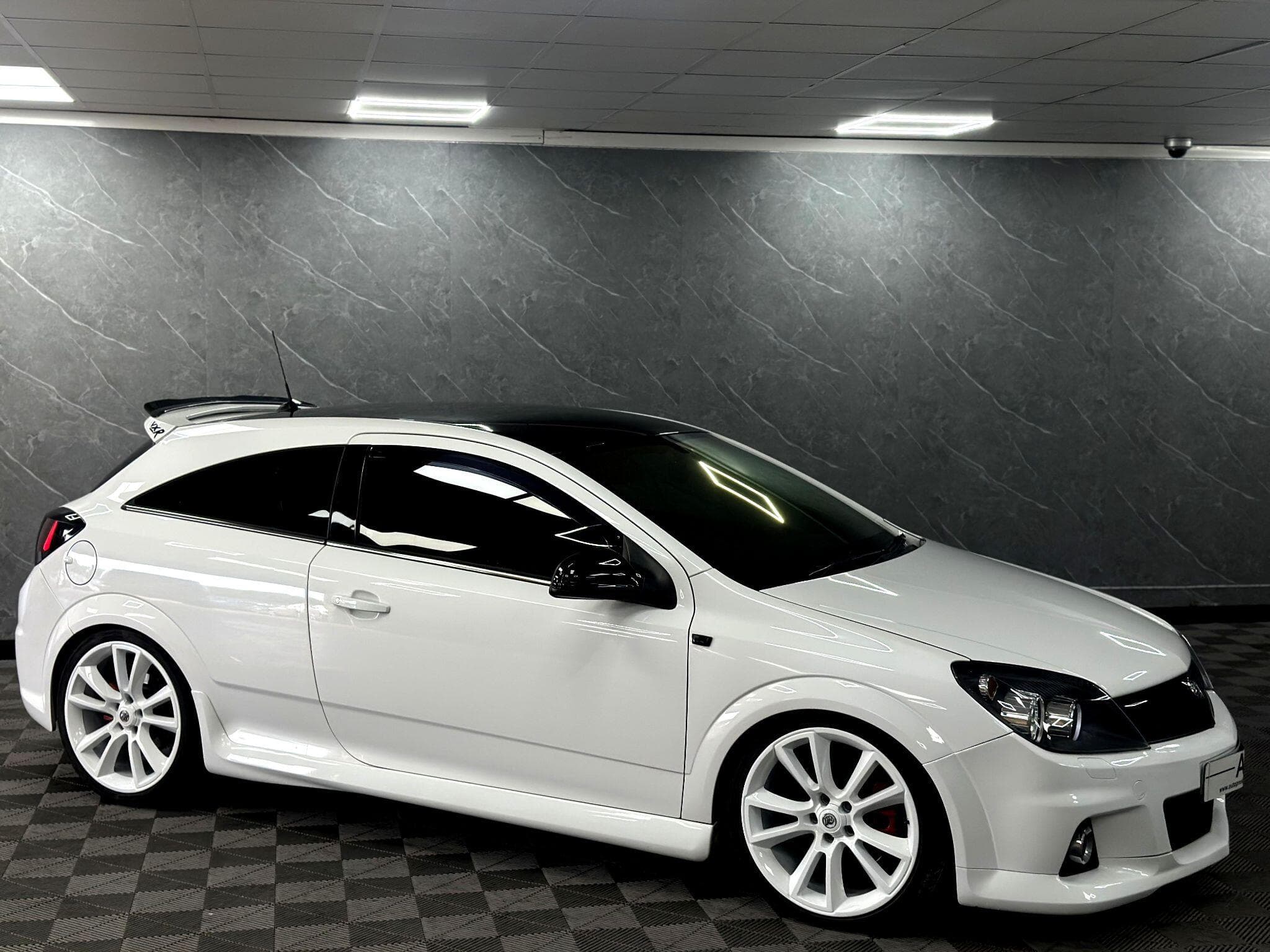 2010 Vauxhall Astra - Thumbnail 7