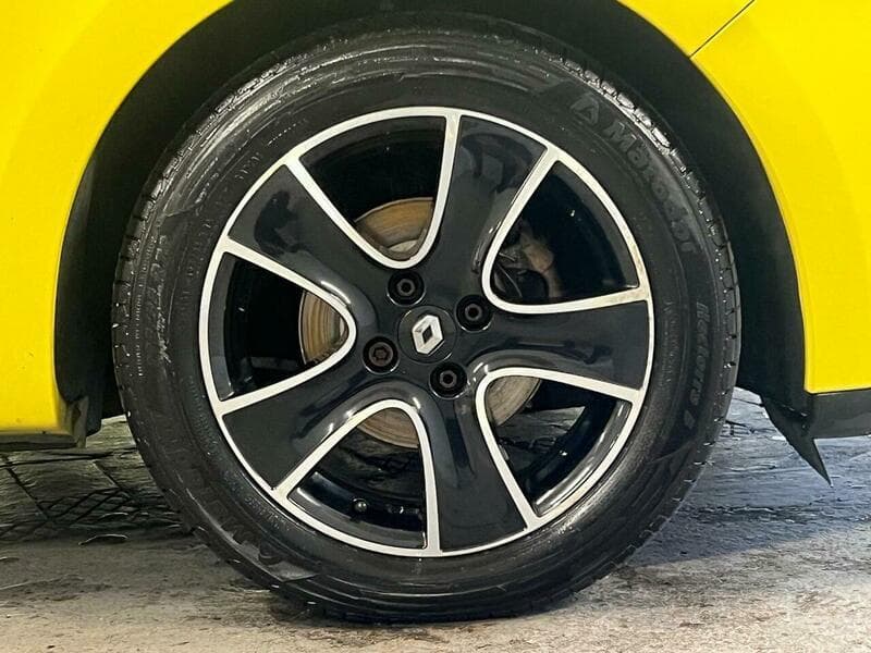 2013 Renault Clio - Thumbnail 19