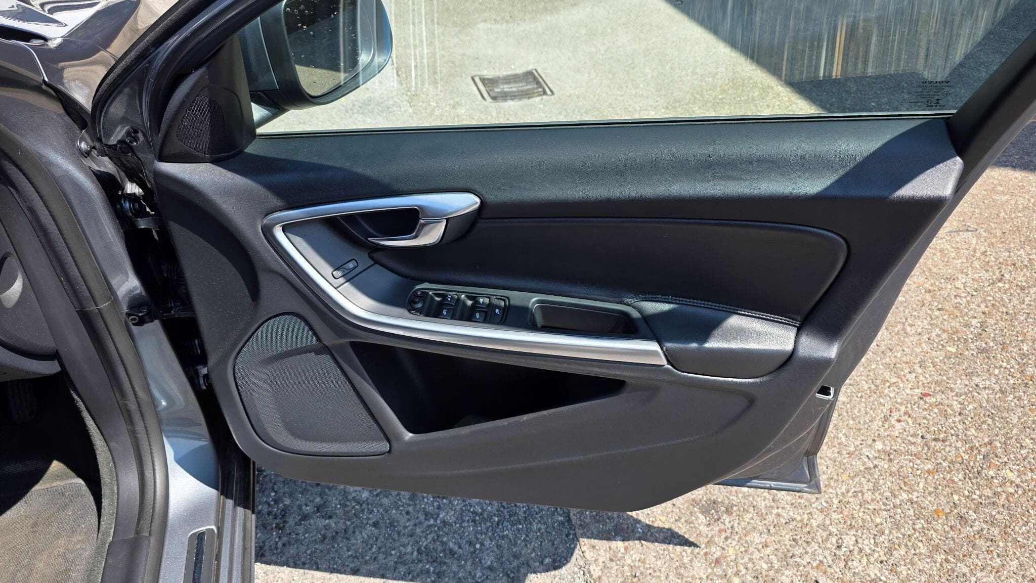 2017 Volvo S60 - Thumbnail 9