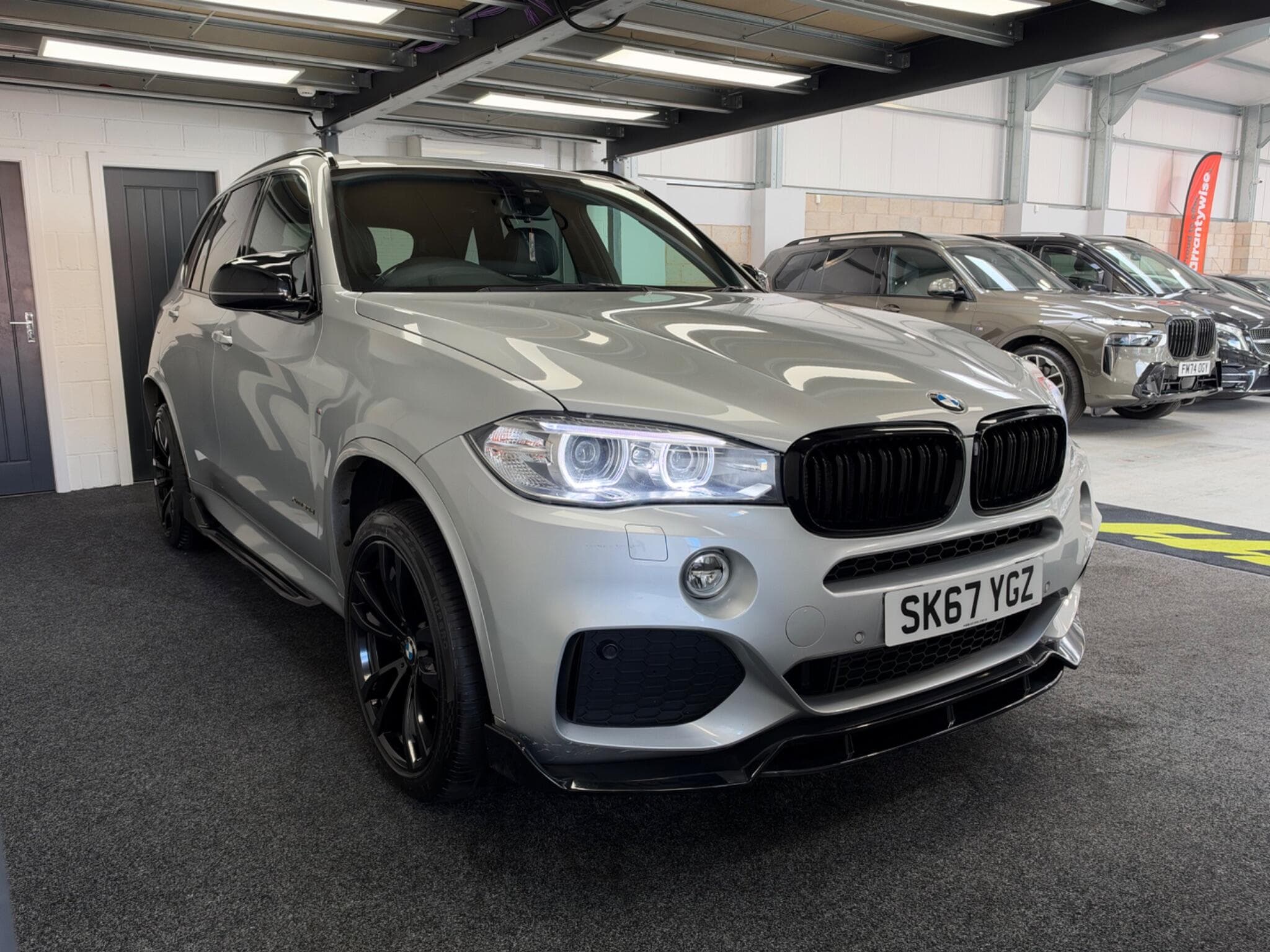 2017 BMW X5 - Image 2