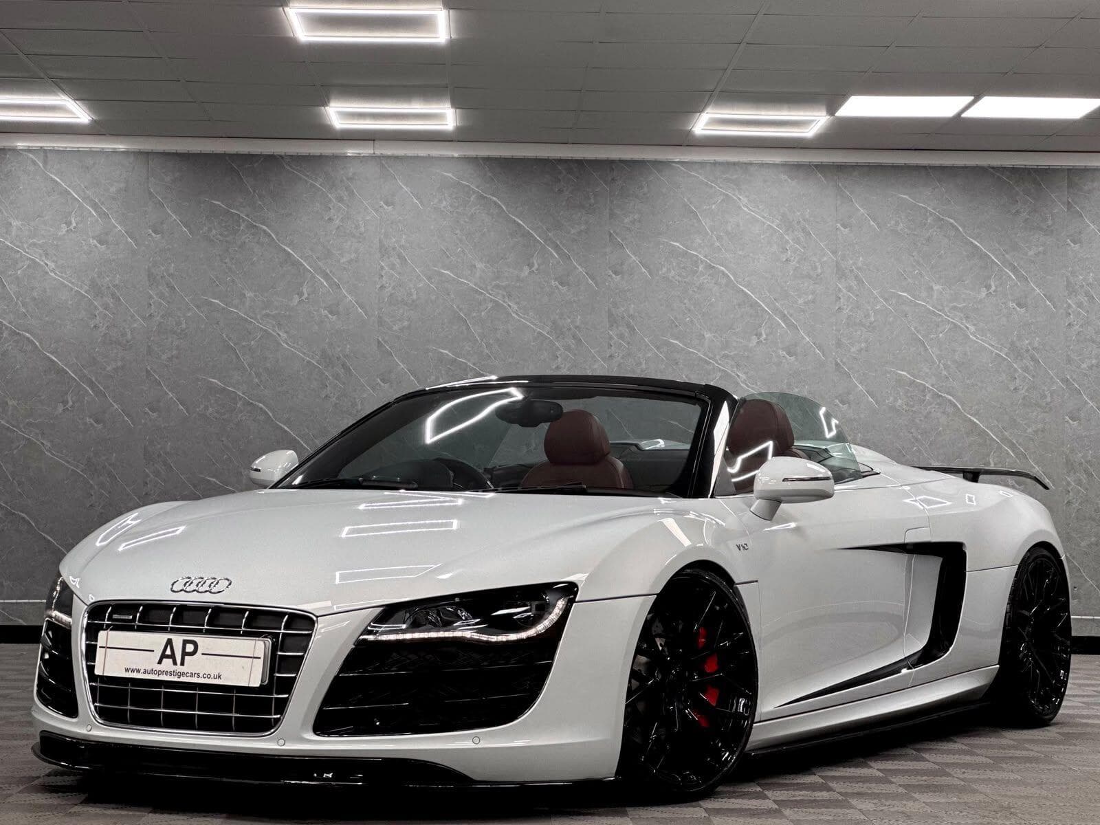 2010 Audi R8 - Thumbnail 24