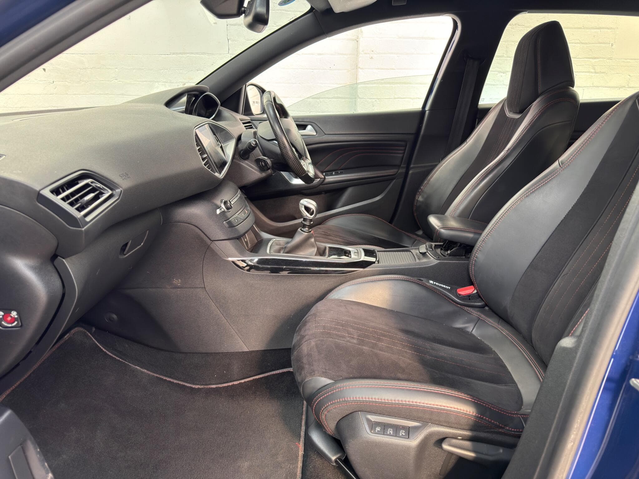 2015 Peugeot 308 - Thumbnail 22