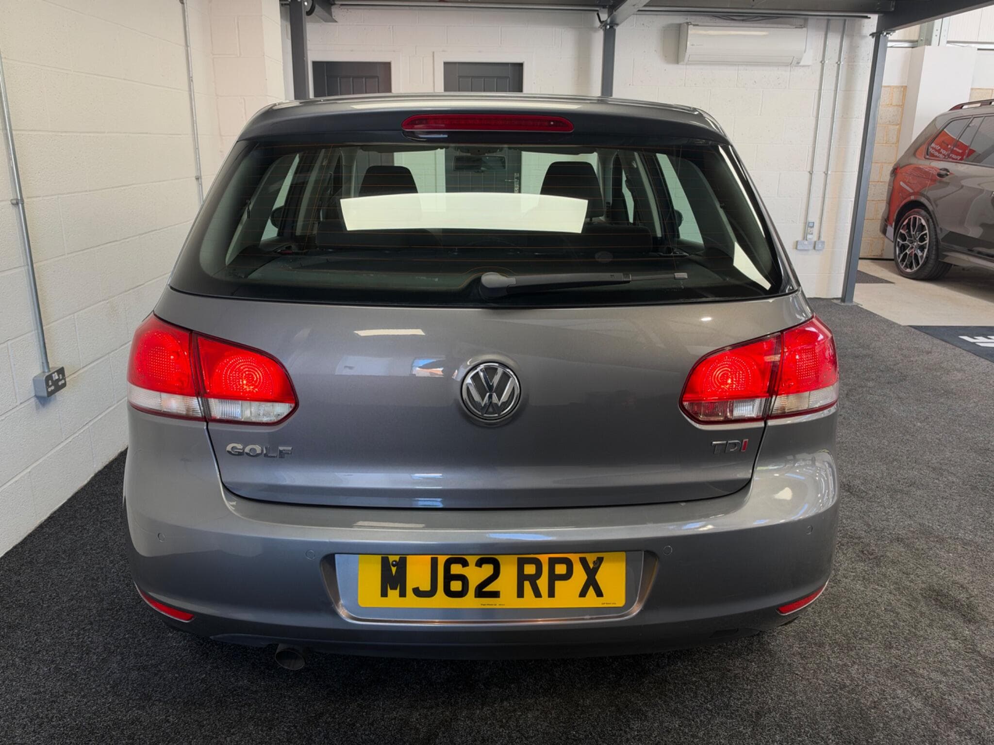 2012 Volkswagen Golf - Thumbnail 9