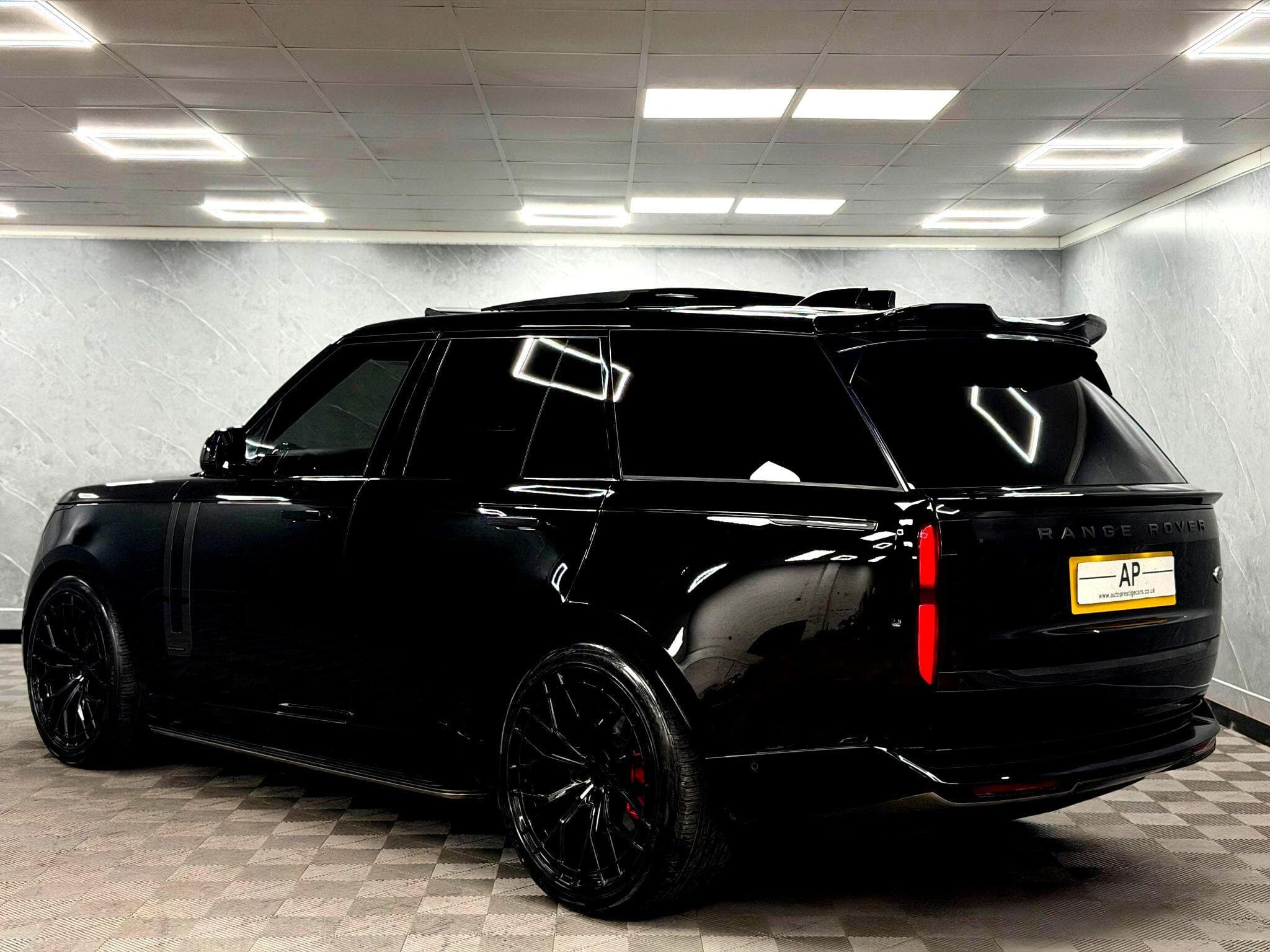 2022 Land Rover Range Rover - Thumbnail 25