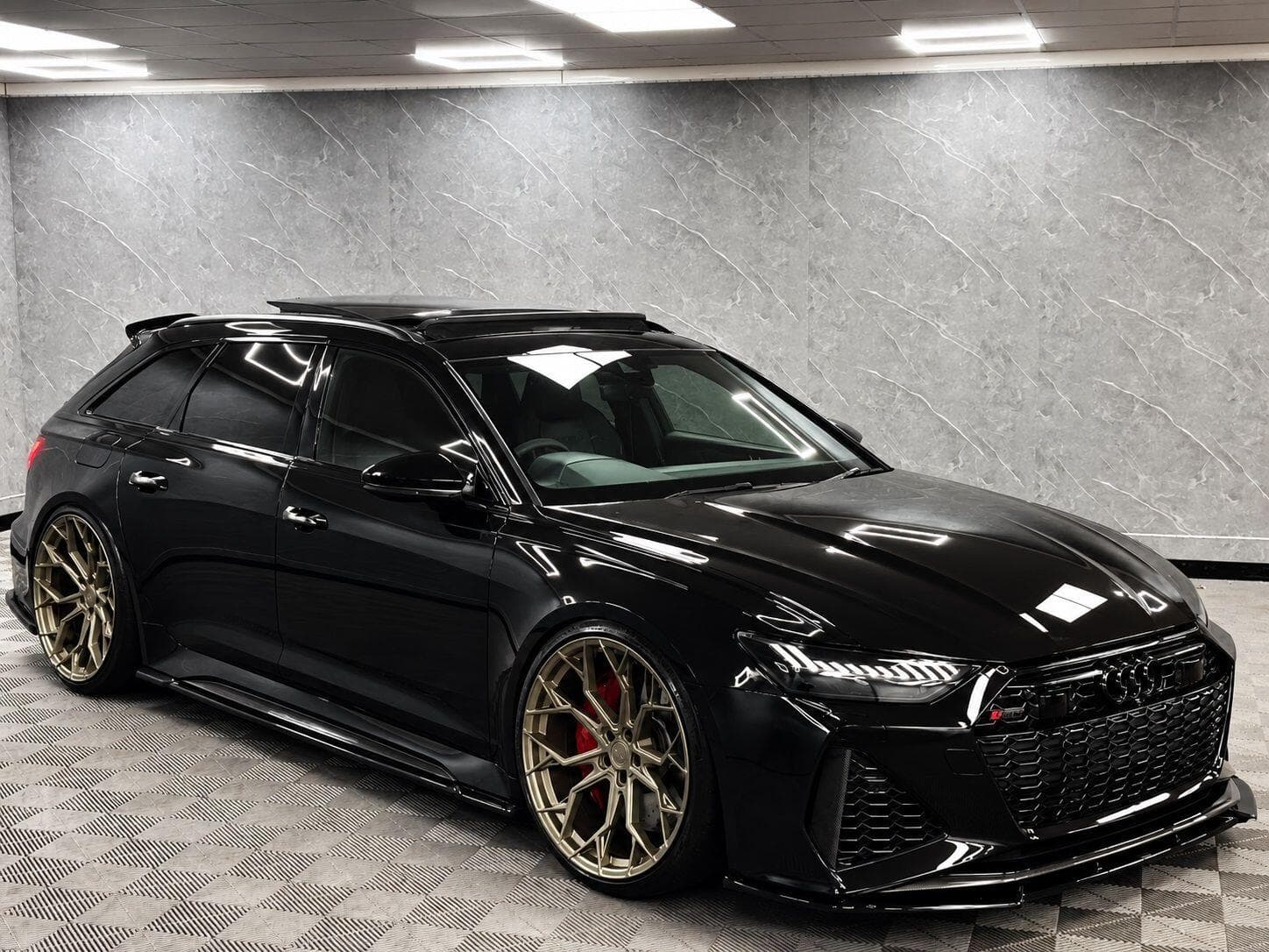2020 Audi RS6 Avant - Thumbnail 10