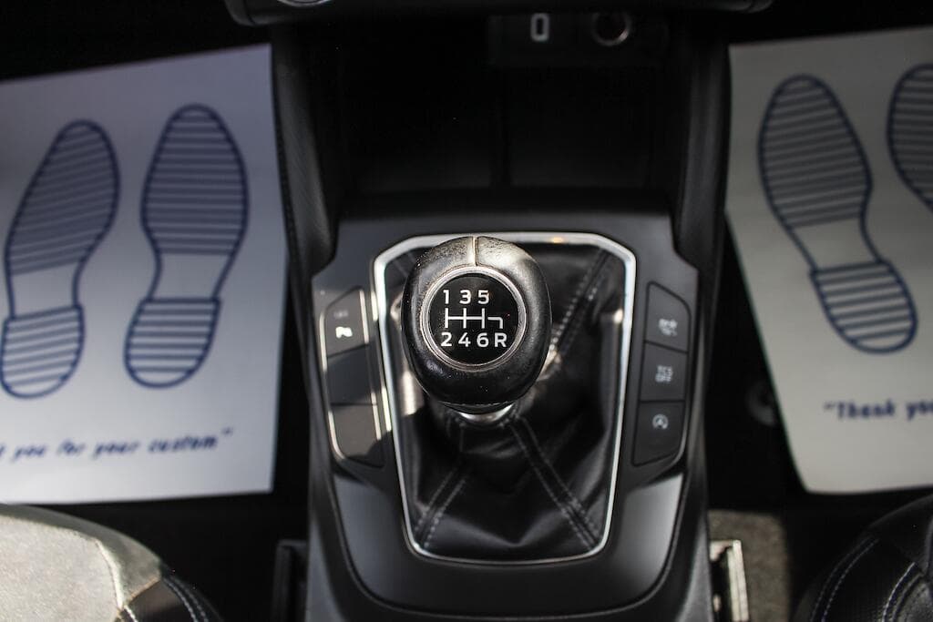 2019 Ford Focus - Thumbnail 26