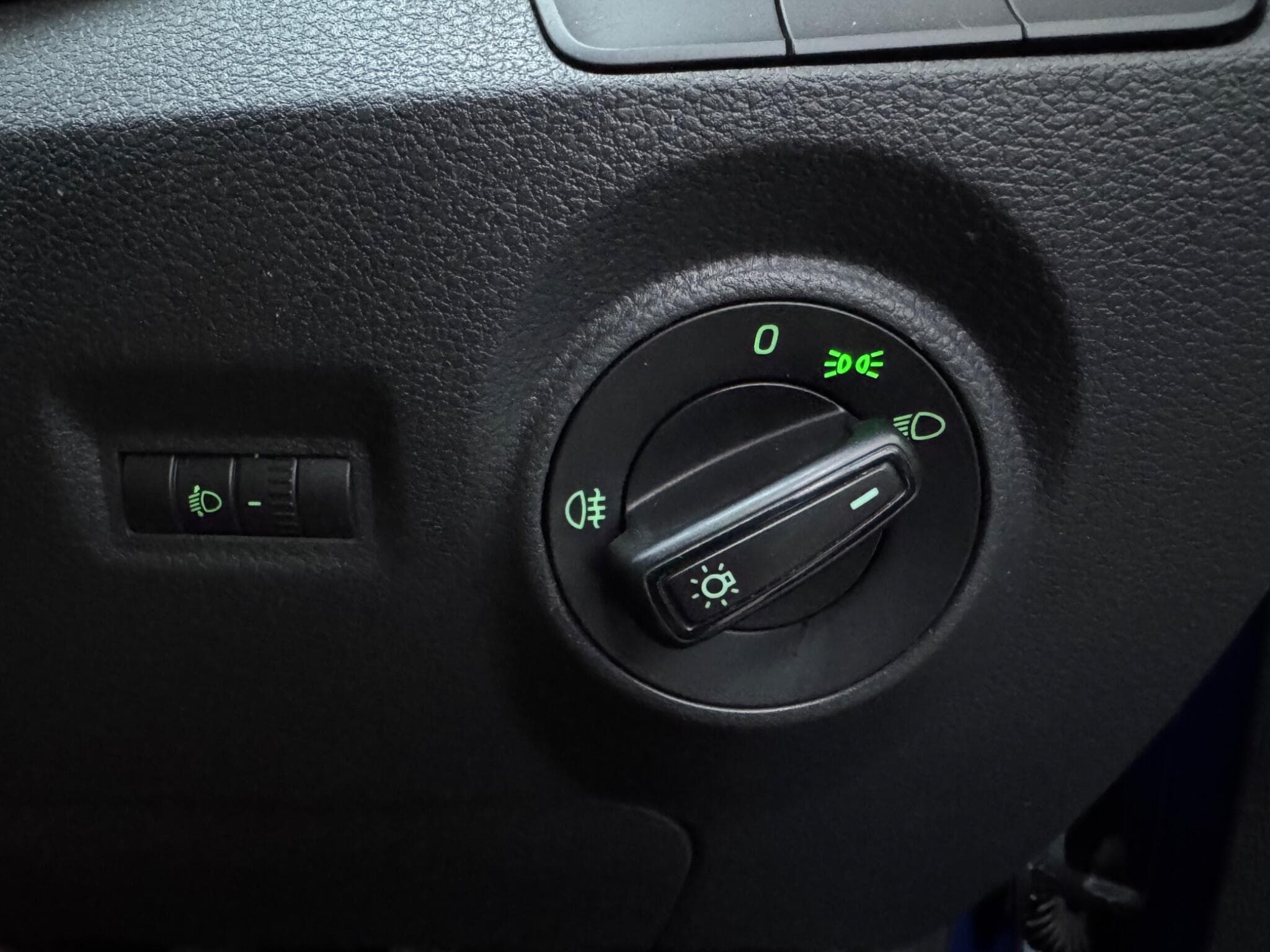 2014 Skoda Fabia - Thumbnail 20