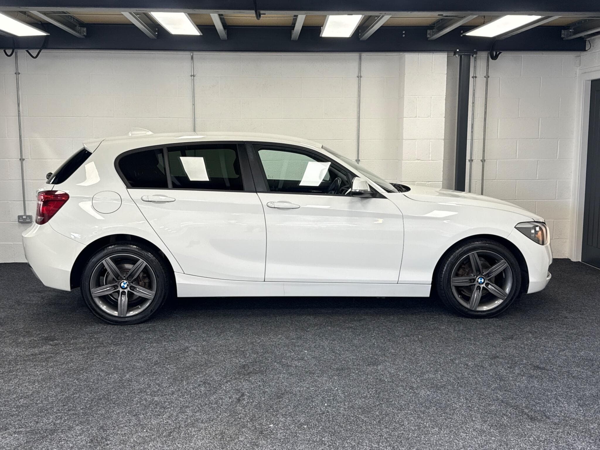 2014 BMW 1 Series - Thumbnail 10