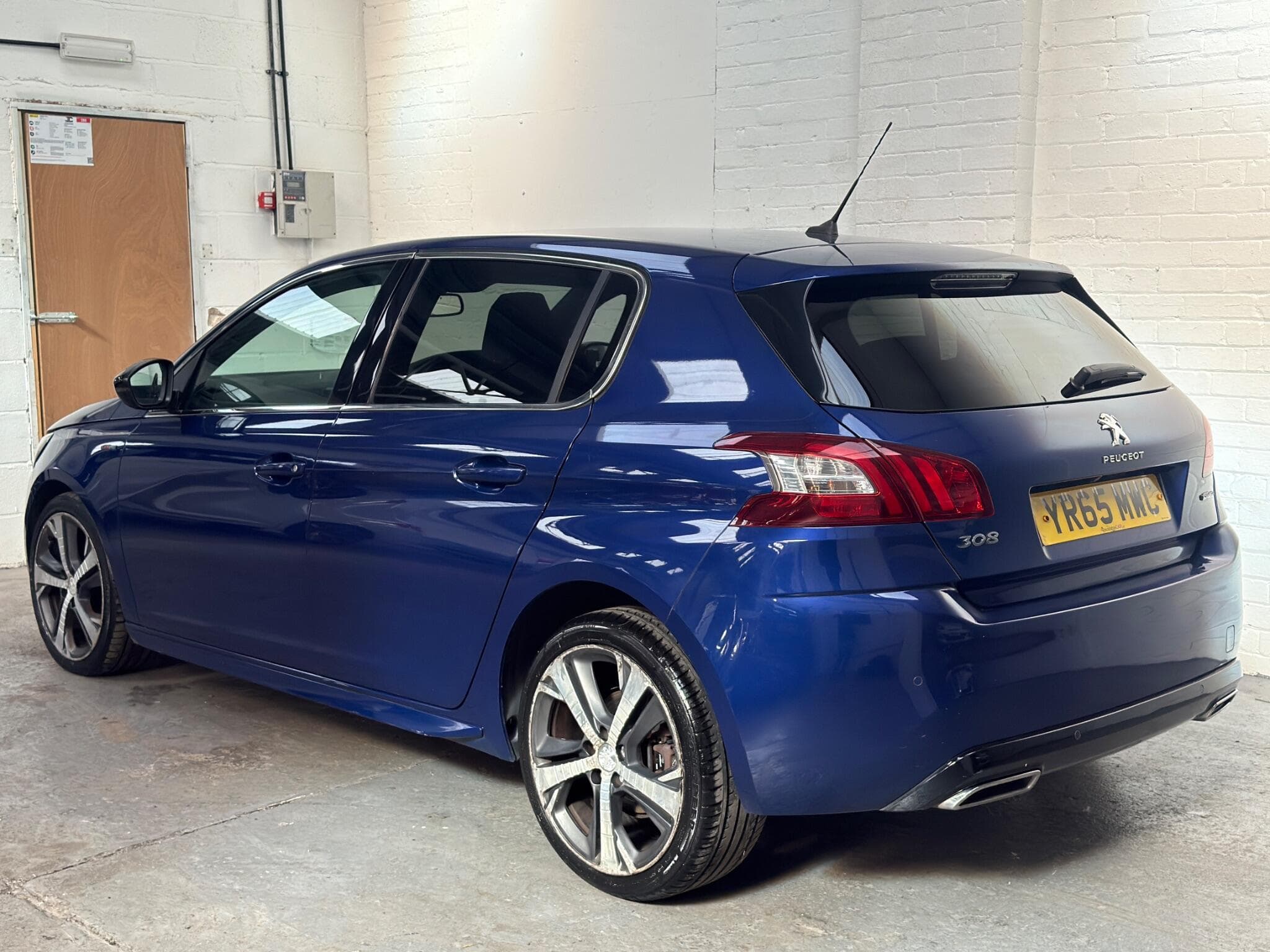 2015 Peugeot 308 - Thumbnail 7